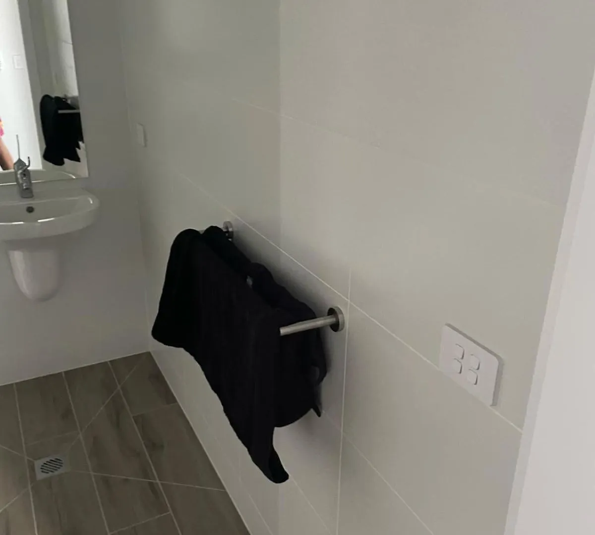 Private Apartment Room Unit, Fully Furnished Bellbird Park Guest house