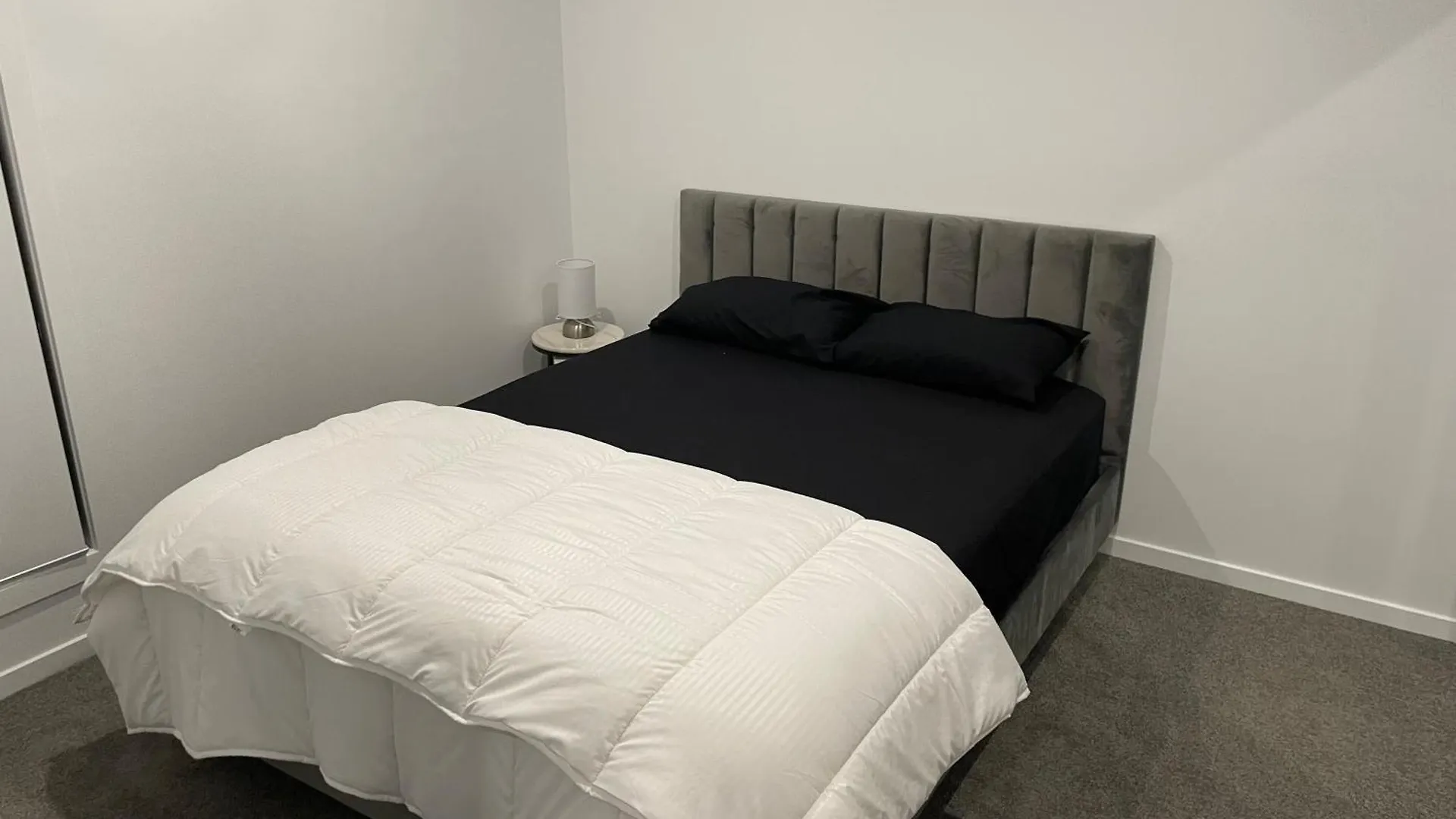 Private Apartment Room Unit, Fully Furnished Bellbird Park Australia
